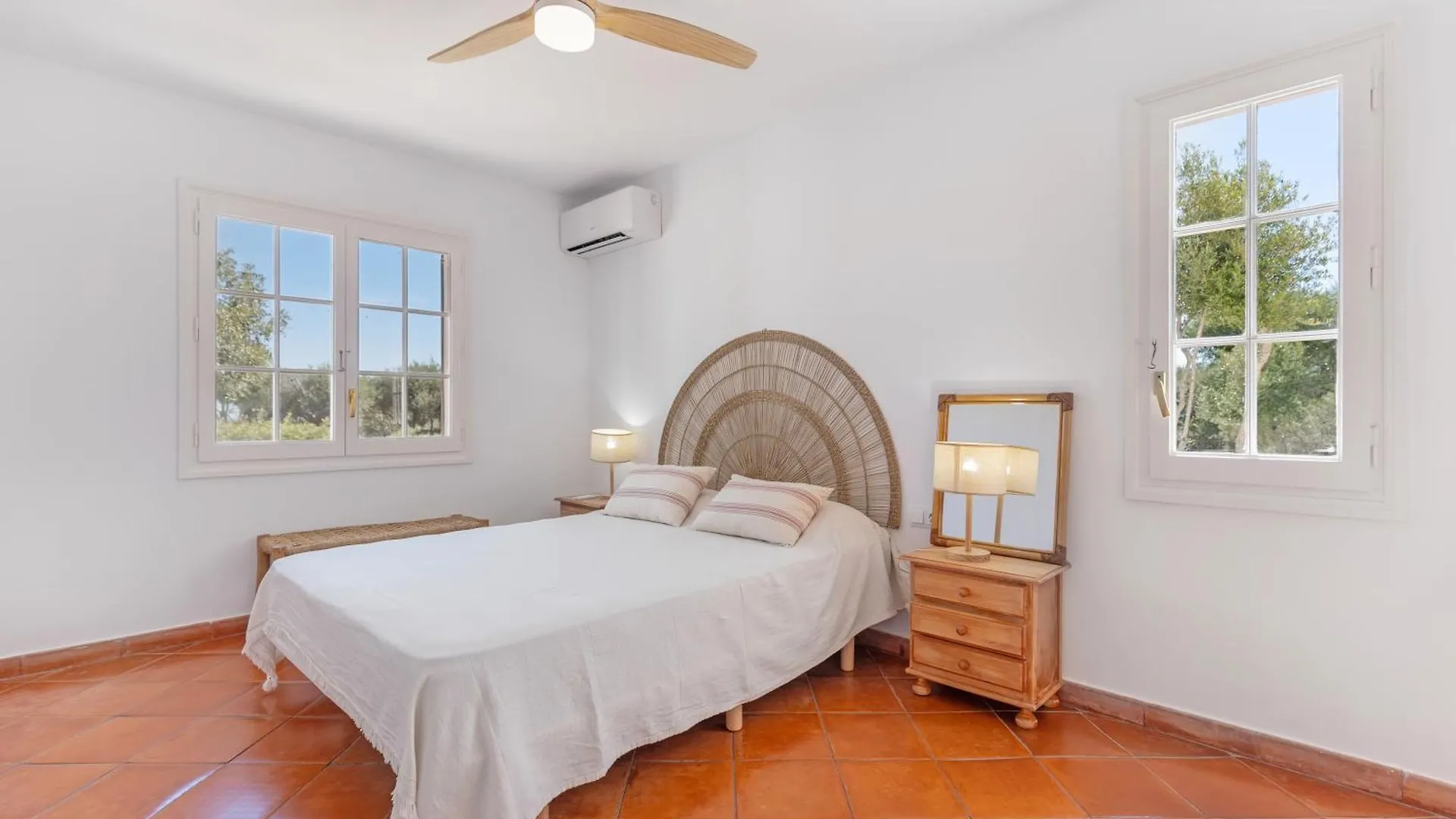 Apartment Preciosa Villa En El Campo Sant Lluis Spain